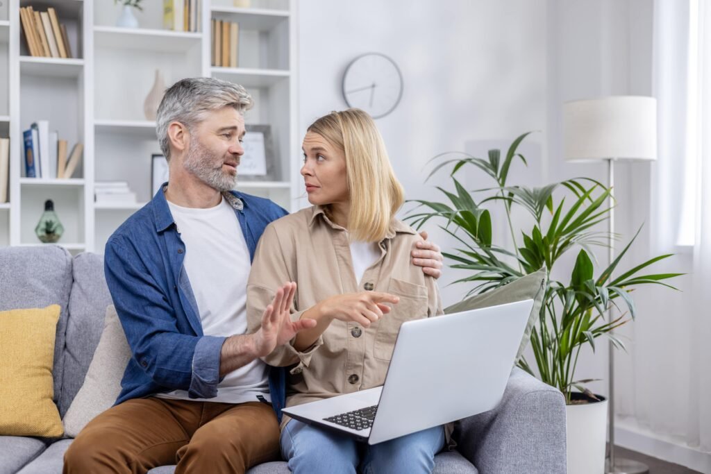 The Benefits of Online Relationship Therapy for Busy Couples